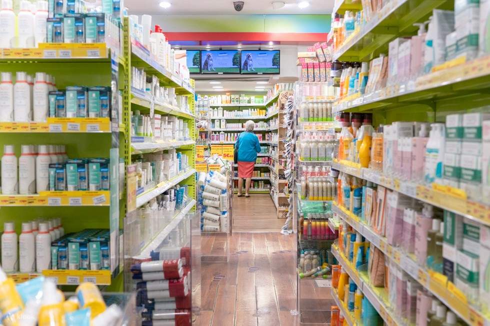 nhiều loại sản phẩm chăm sóc da và sức khỏe của Pháp